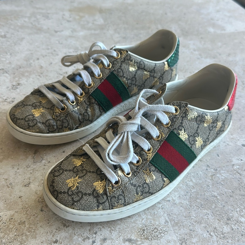 Gucci Ace GG Supreme Bees